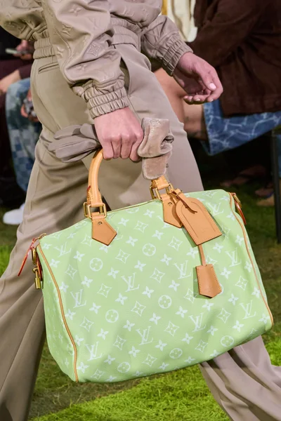 Look 153